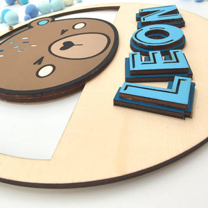 personalisiertes Teddy Türschild fürs Kinderzimmer, gefertigt in deinen Wunschfarben, Geschenk zur Taufe, Geburt, Kindergeburtstag