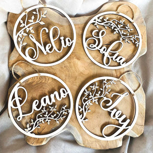 Filigranes, personalisiertes Namensschild, Türschild mit dezenten Zweigen im Boho Stil, Geschenk Baby, Geburt, Taufe, Kinderzimmerdeko