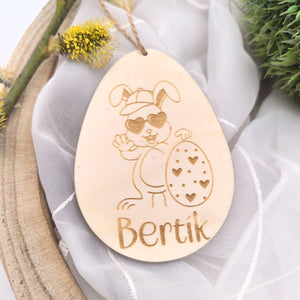 Ostereier zum aufhängen, Osteranhänger, Ostergeschenk personalisiert, Geschenkanhänger Ostern, Osterdeko Holz, Osterhase, Hase mit Blumen