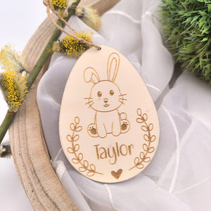 Ostereier zum aufhängen, Osteranhänger, Ostergeschenk personalisiert, Geschenkanhänger Ostern, Osterdeko Holz, Osterhase, Hase mit Blumen