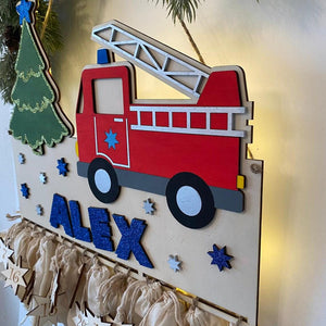 Adventskalender XXL Feuerwehr aus Holz, personalisiert mit Wunschtext und in Wunschfarbe, Geschenkidee, Babys Weihnachten, Feuerwehrauto