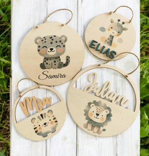 Türschild personalisiert fürs Kinderzimmer mit Löwe, Giraffe, Tiger, in Wunschfarben, Geschenk Taufe, Geburt, Kindergeburtstag, Namensschild
