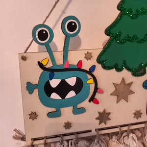 Adventskalender XXL Monster Alien aus Holz, personalisiert mit Wunschtext und in Wunschfarbe Geschenkidee Babys Weihnachten Advent