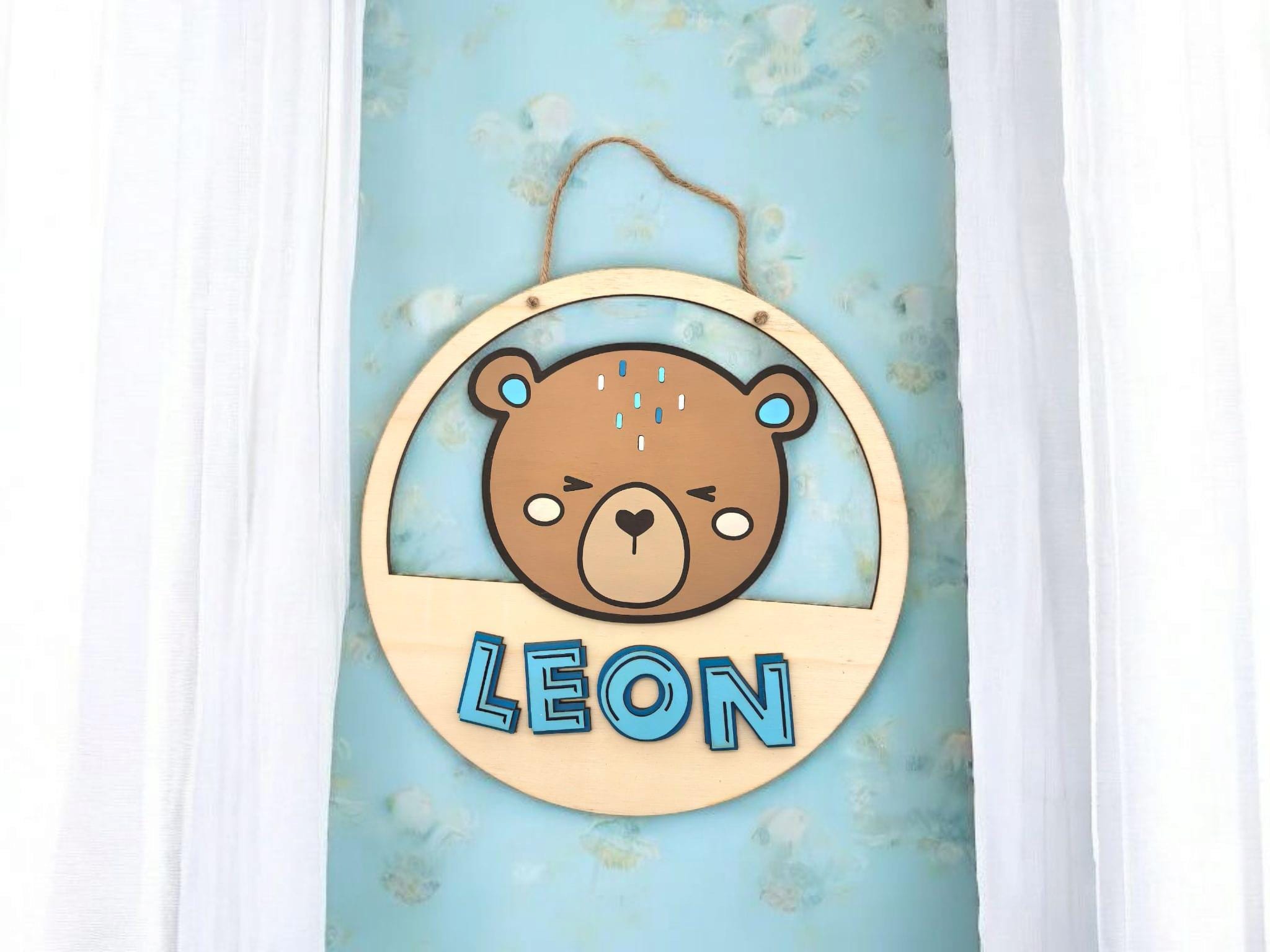personalisiertes Teddy Türschild fürs Kinderzimmer, gefertigt in deinen Wunschfarben, Geschenk zur Taufe, Geburt, Kindergeburtstag