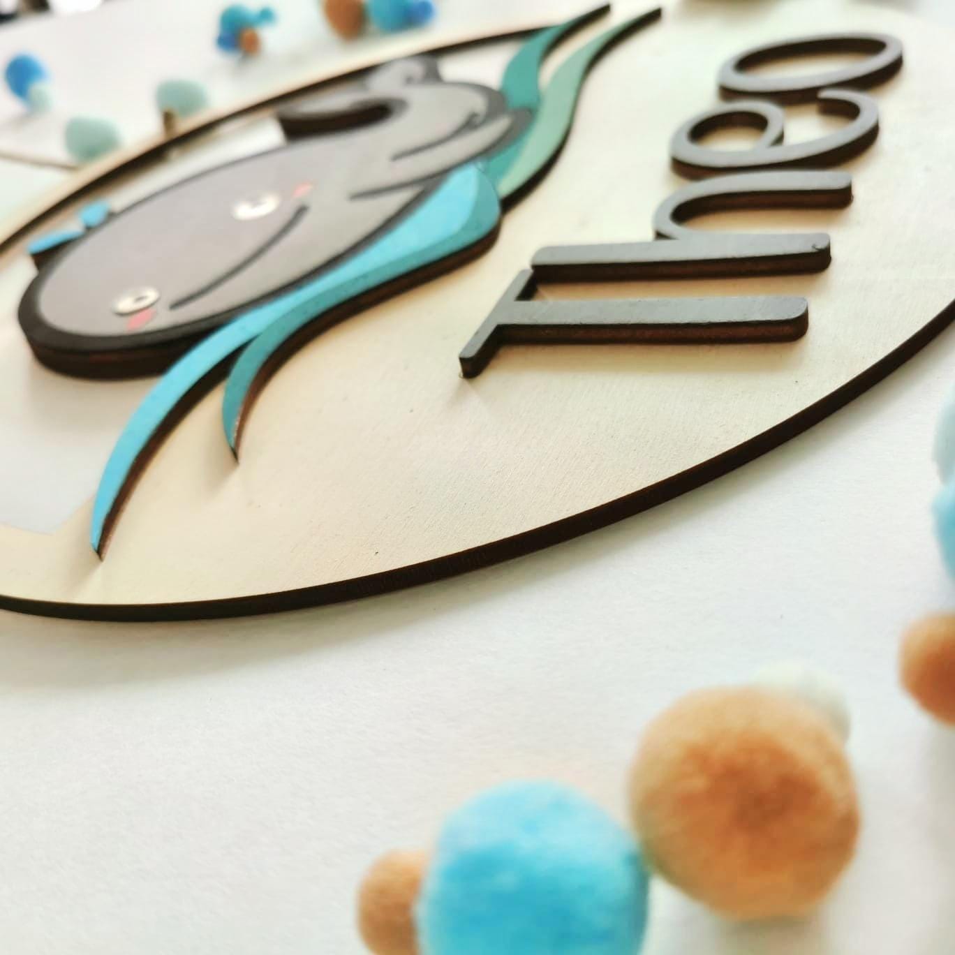 personalisiertes Wal Türschild fürs Kinderzimmer, gefertigt in deinen Wunschfarben, Geschenk zur Taufe, Geburt, Kindergeburtstag, Walfisch