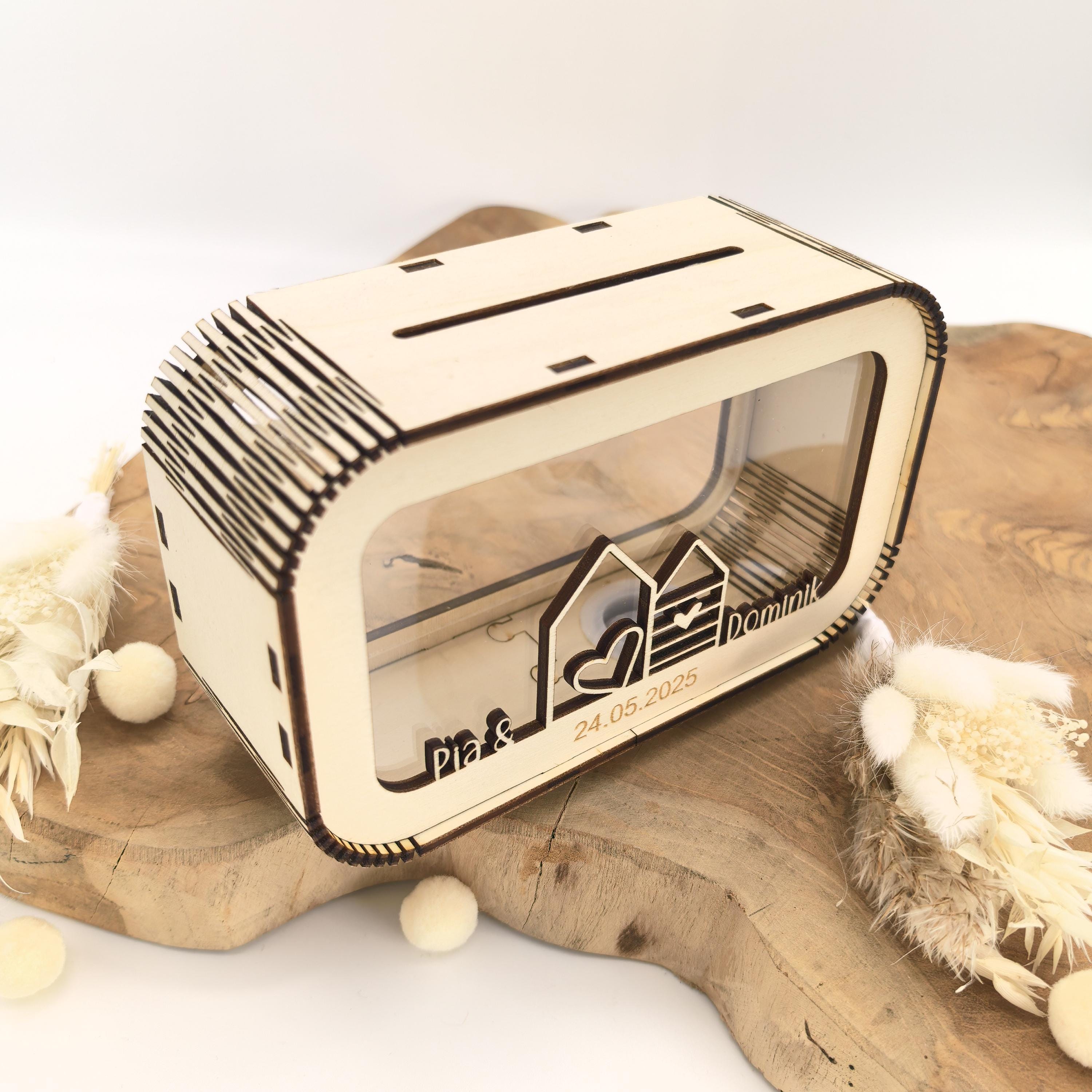 Spardose Hochzeitsgeschenk personalisiert mit Name und Datum, Geldgeschenk, Sparschwein Geburtstagsgeschenk Freundin Ehefrau Einzugsgeschenk