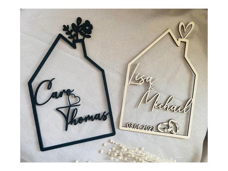 Haus mit Namen, Holzhaus personalisiert, 4mm Holz personalisierte Deko Wand Einzugsgeschenk, Türschild Familie, Geburtstagsgeschenk Hochzeit