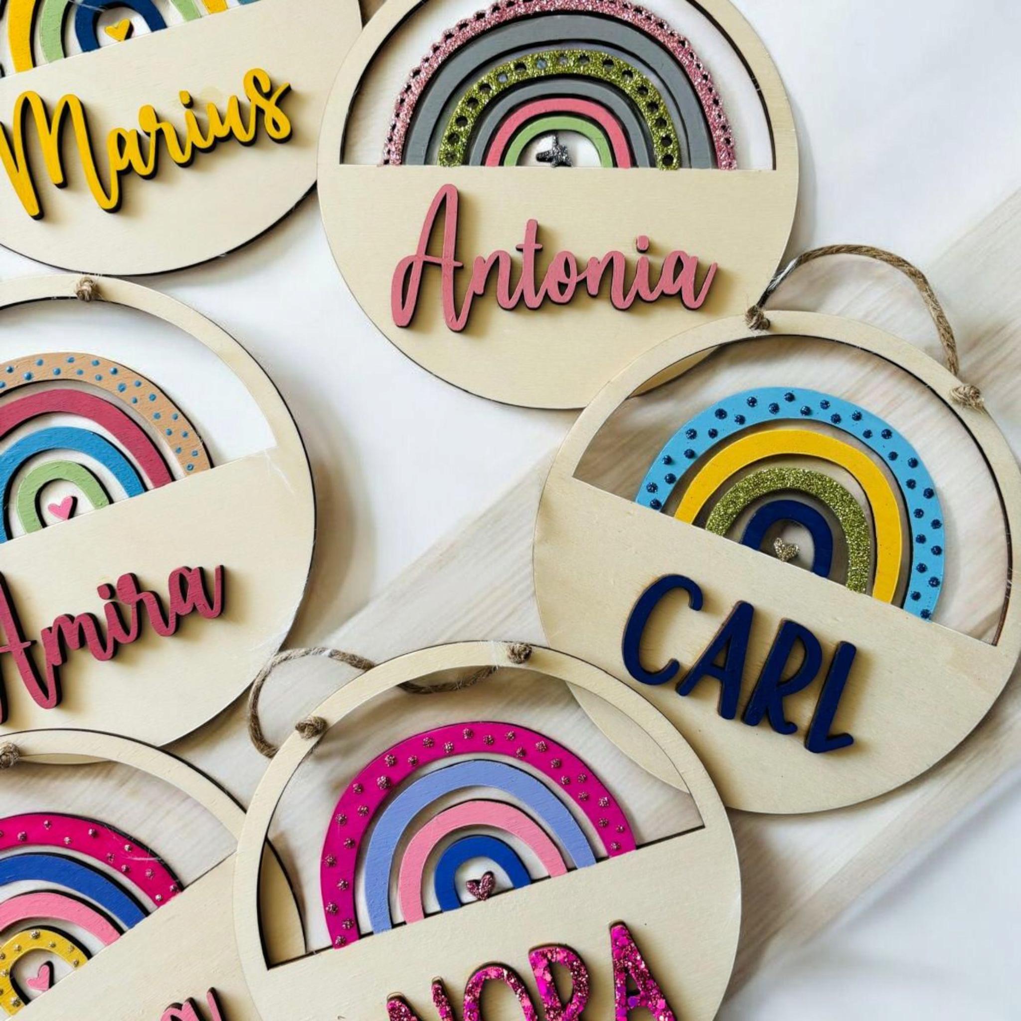 Regenbogen Türschild personalisiert, gefertigt in Wunschfarben, Geburtstagsgeschenk, Geschenk Taufe, Geburt, Kindergeburtstag, Namensschild