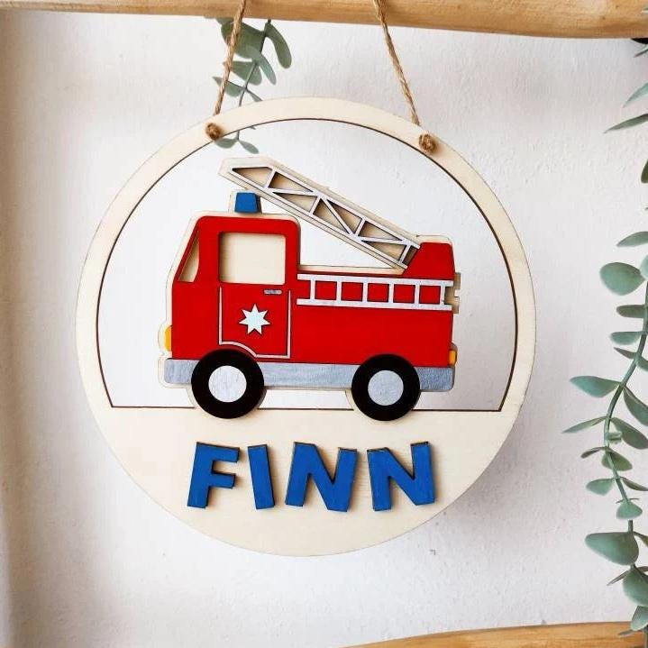 Feuerwehr Türschild personalisiert fürs Kinderzimmer, gefertigt in Wunschfarben, Feuerwehrauto, Geschenk Taufe, Geburt, Namensschild, Truck