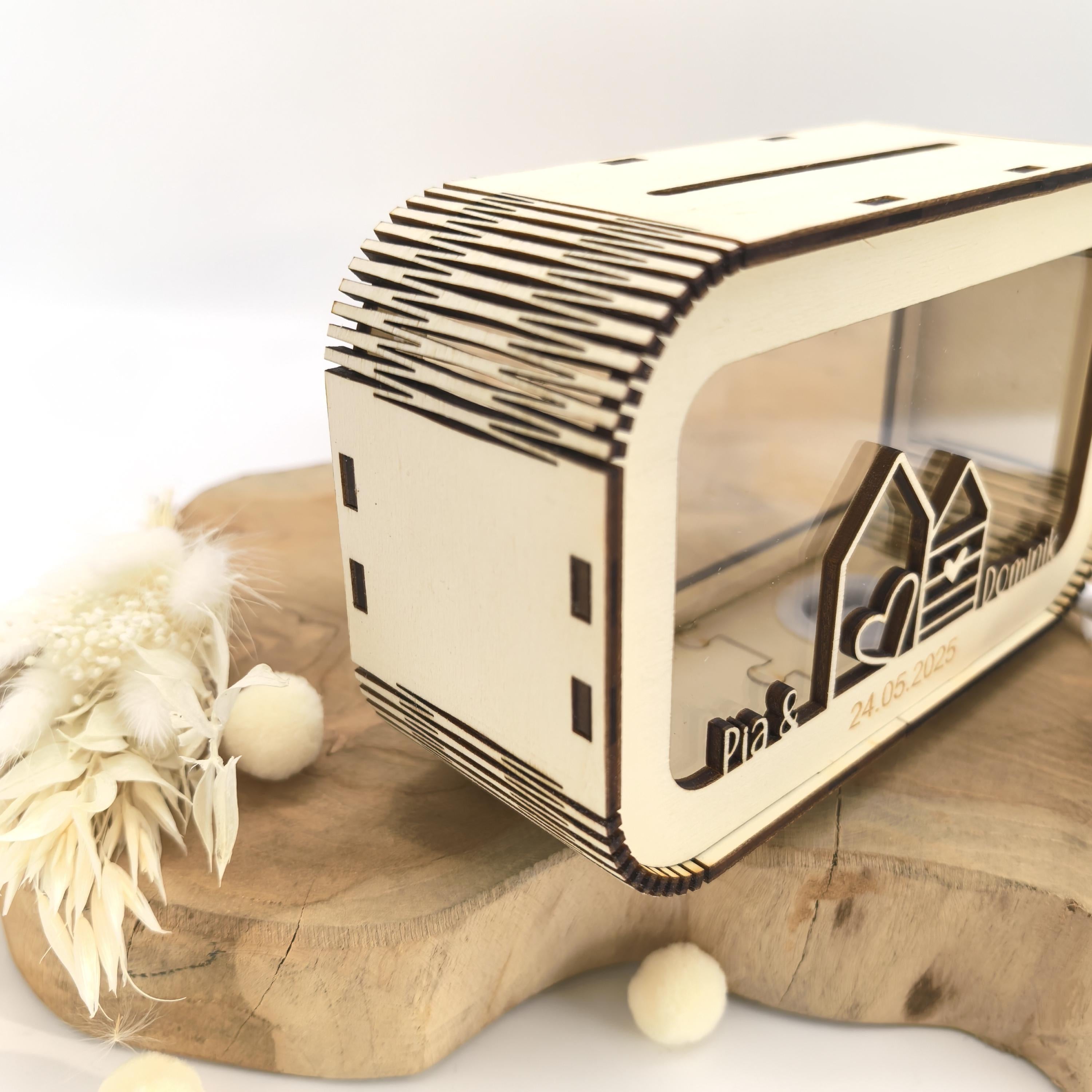 Spardose Hochzeitsgeschenk personalisiert mit Name und Datum, Geldgeschenk, Sparschwein Geburtstagsgeschenk Freundin Ehefrau Einzugsgeschenk