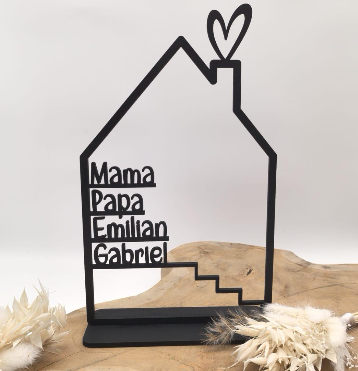 Haus mit Namen, Holzhaus personalisiert, 4mm Holz personalisierte Deko Wand Einzugsgeschenk, Türschild Familie, Geburtstagsgeschenk Hochzeit