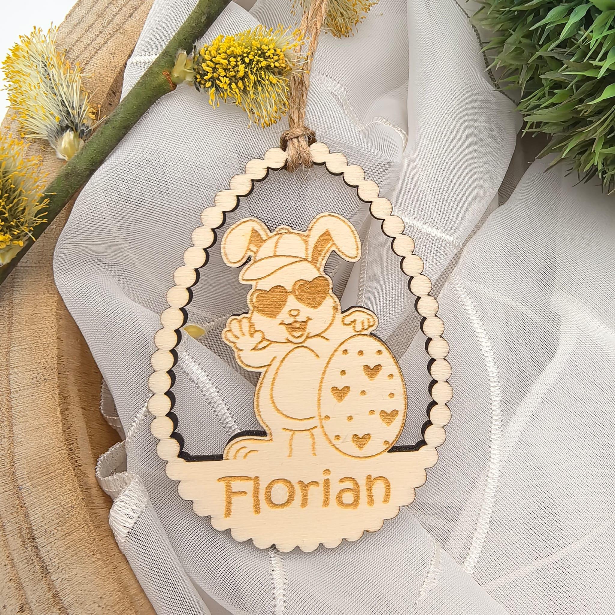 Ostereier zum aufhängen, Osteranhänger, Ostergeschenk personalisiert, Geschenkanhänger Ostern, Osterdeko Holz, Osterhase, Hase mit Blumen