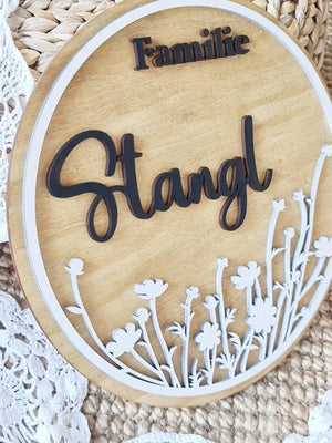 personalisierter Türkranz mit Familiennamen und Wildblumen, Geschenk Hochzeit, Einzug, Türschild, Haustier, Familienstammbaum, Geburtstag