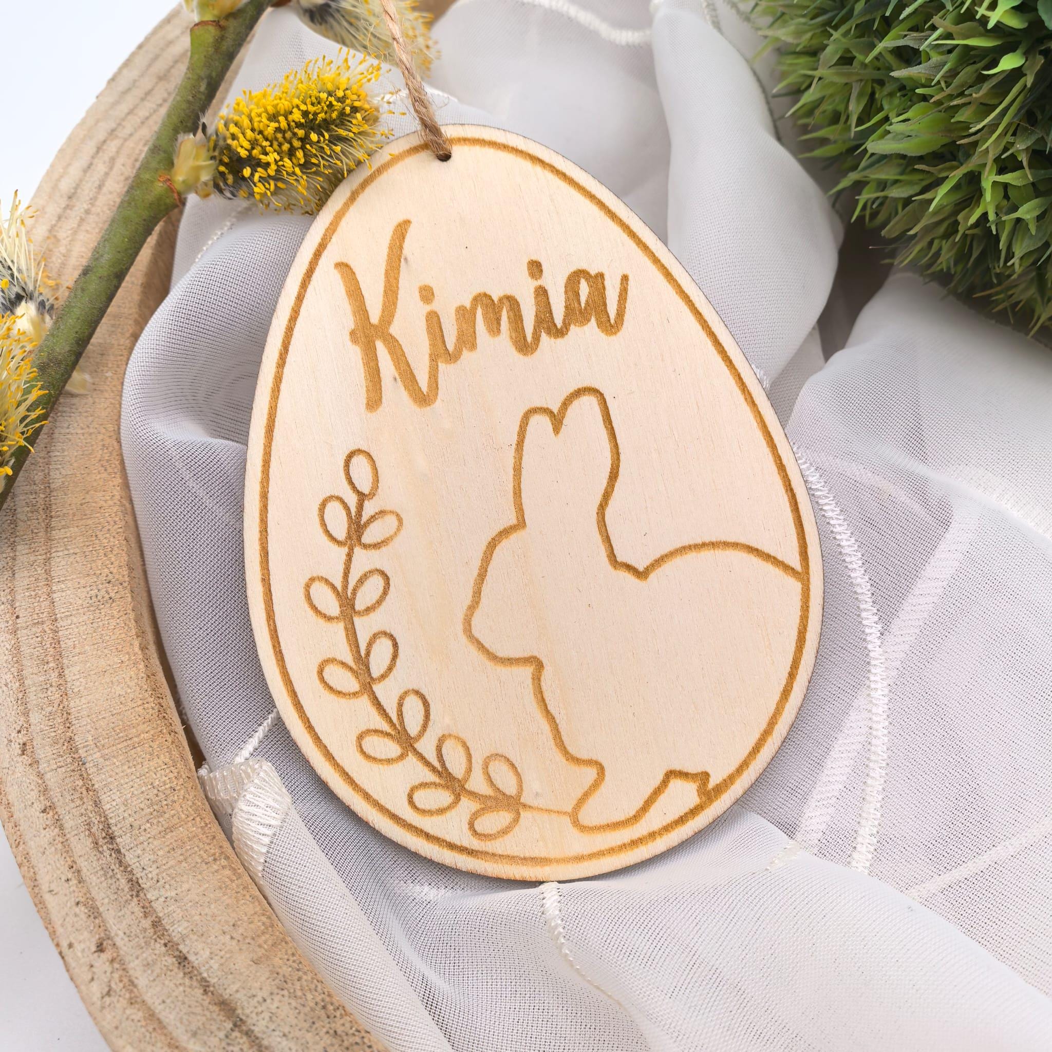 Ostereier zum aufhängen, Osteranhänger, Ostergeschenk personalisiert, Geschenkanhänger Ostern, Osterdeko Holz, Osterhase, Hase mit Blumen