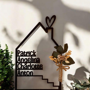 Haus mit Namen Trockenblumen Holzhaus personalisiert, personalisierte Deko Wand Einzugsgeschenk, Türschild Familie, Geburtstagsgeschenk