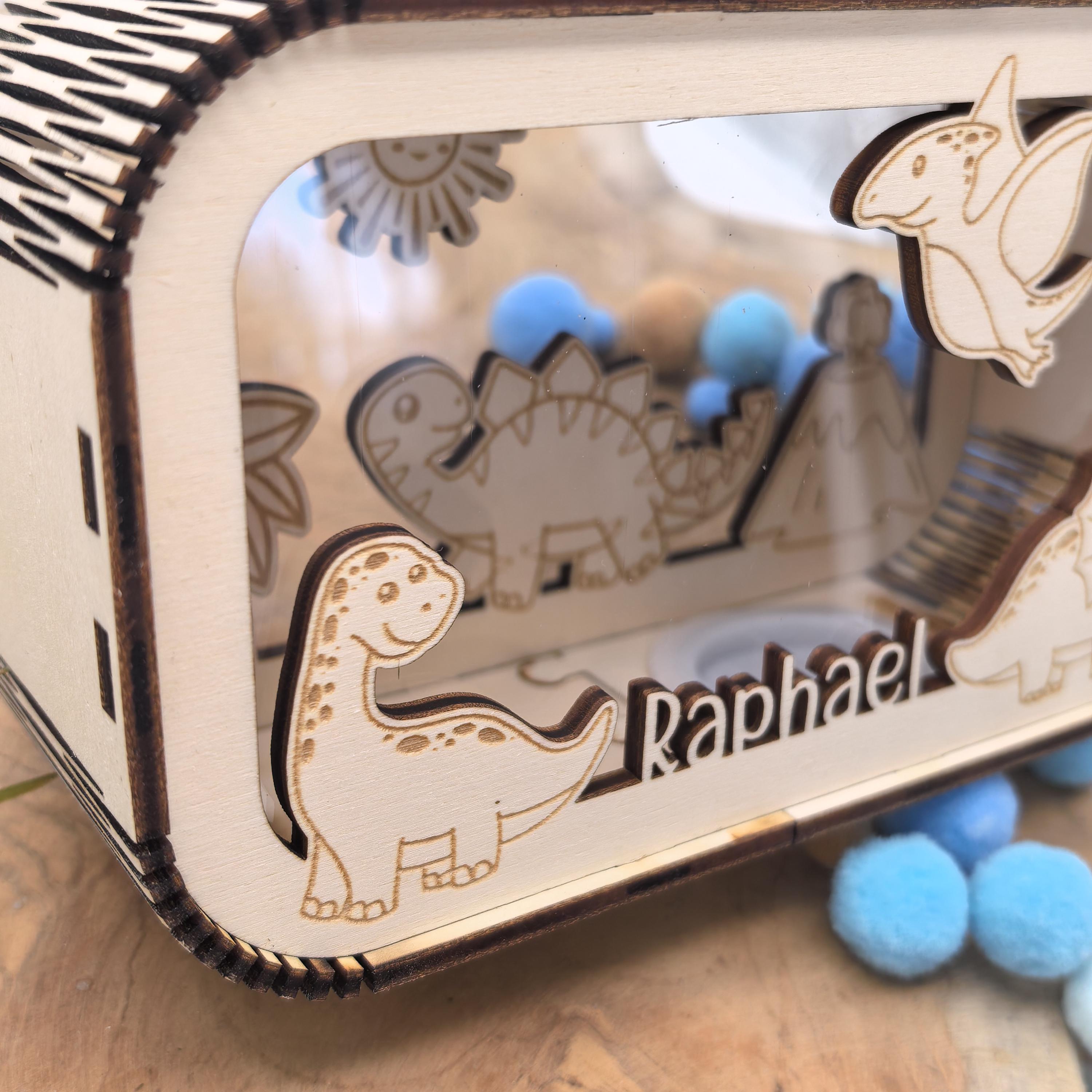 Dino Spardose personalisiert mit Namen, Sparbüchse, Sparschwein, Geldgeschenk, Geschenk zur Geburt, Taufe, Geburtstag, Dinosaurier, Trex