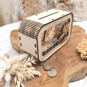 Spardose Reisekasse personalisiert mit Name, Geldgeschenk, Sparschwein Geburtstagsgeschenk Freundin Ehefrau Einzugsgeschenk, Flugzeug Sonne