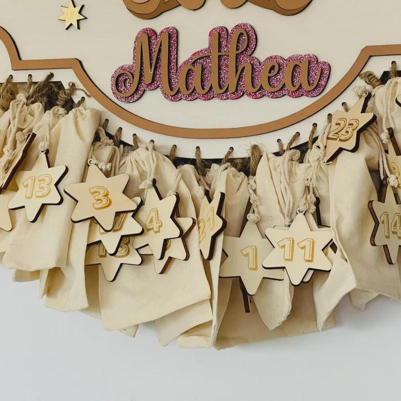 Adventskalender XXL Teddy aus Holz, personalisiert mit Wunschtext und in Wunschfarbe, Geschenkidee, Babys Weihnachten, Advent, Bär, Teddybär