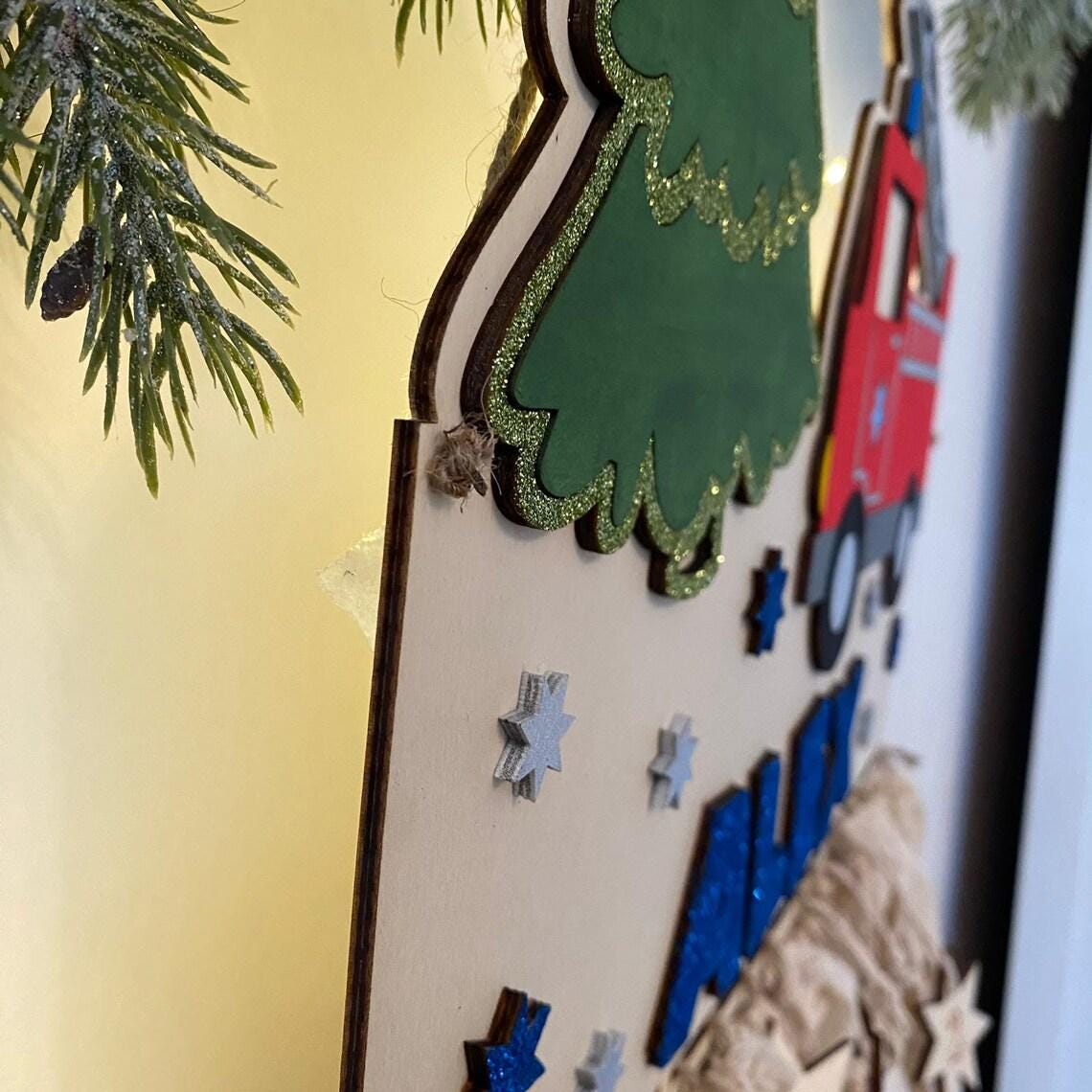 Adventskalender XXL Feuerwehr aus Holz, personalisiert mit Wunschtext und in Wunschfarbe, Geschenkidee, Babys Weihnachten, Feuerwehrauto
