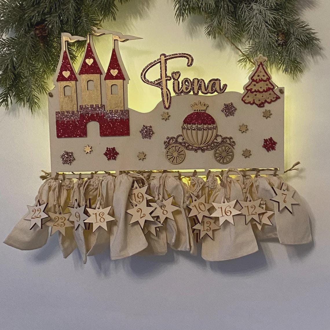 Adventskalender XXL Prinzessin aus Holz, personalisiert mit Wunschtext und in Wunschfarbe, Geschenkidee, Babys Weihnachten, Kutsche, Schloss