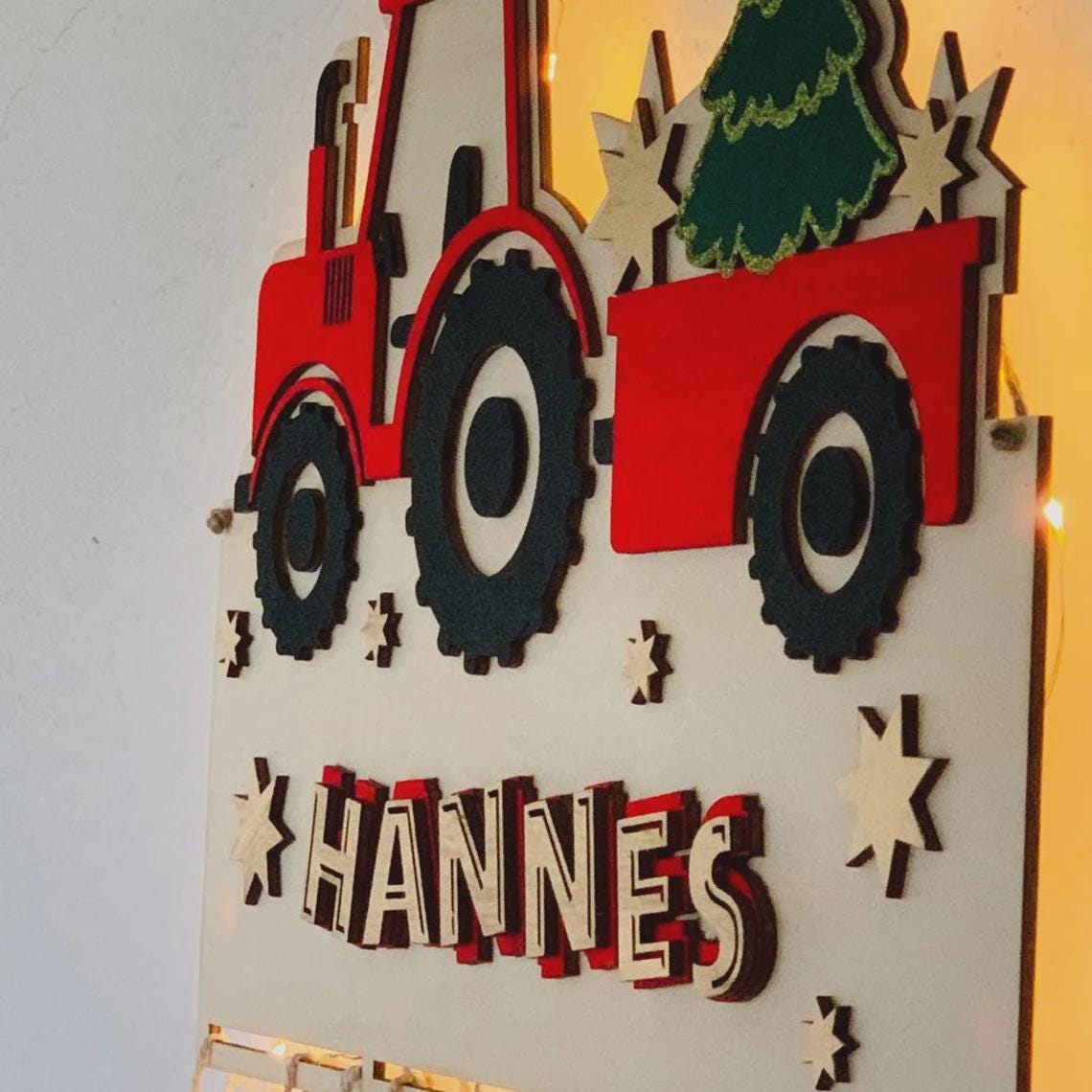 Adventskalender XXL Traktor aus Holz, personalisiert mit Wunschtext und in Wunschfarbe, Geschenkidee, Babys Weihnachten, Advent, Trekker