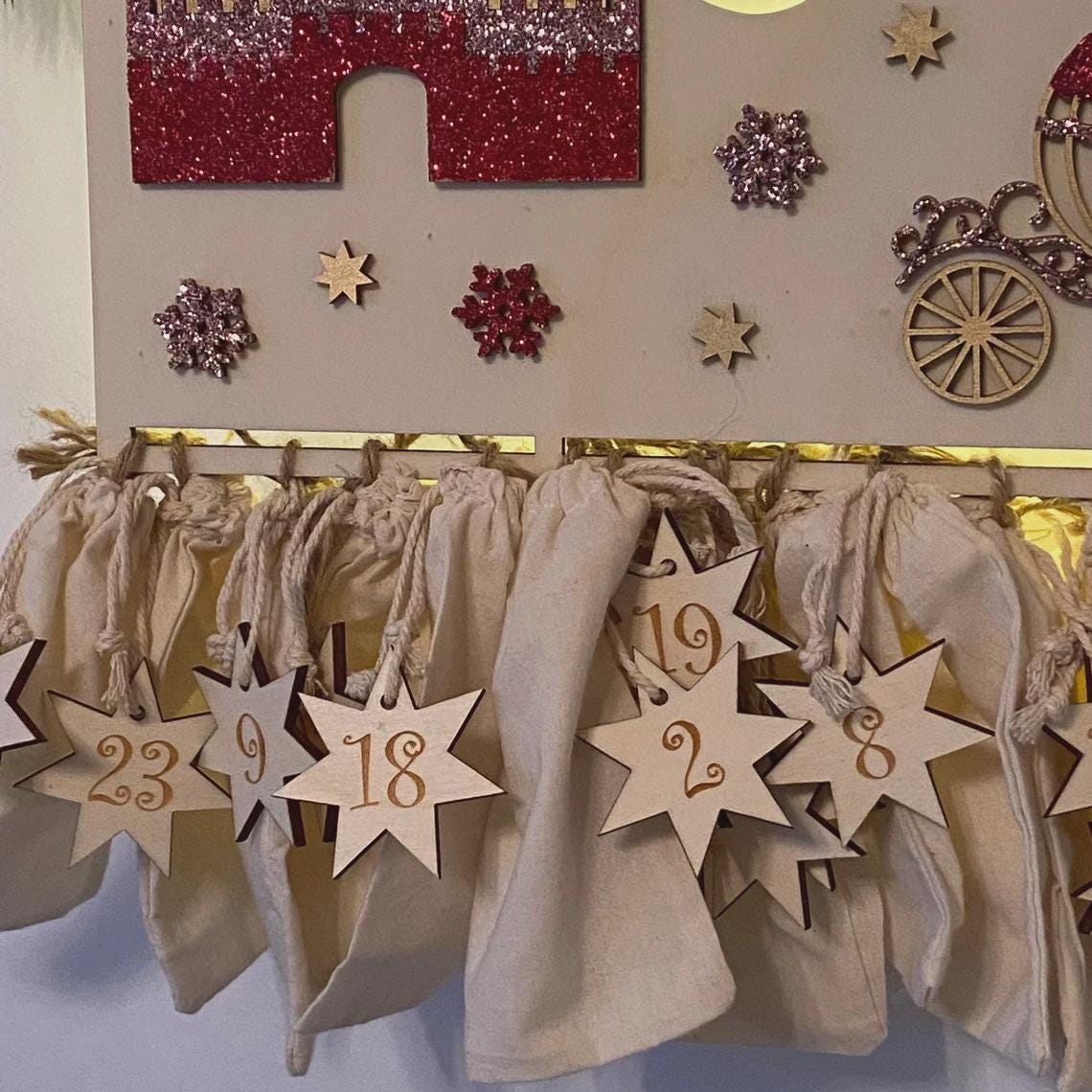 Adventskalender XXL Prinzessin aus Holz, personalisiert mit Wunschtext und in Wunschfarbe, Geschenkidee, Babys Weihnachten, Kutsche, Schloss
