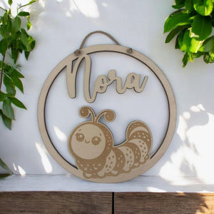 Personalisiertes Namensschild, Türschild, Holzschild Kinder Baby, Geschenk Geburt Taufe Geburtstag, Kinderzimmer Patenkind, Raupe, Wurm