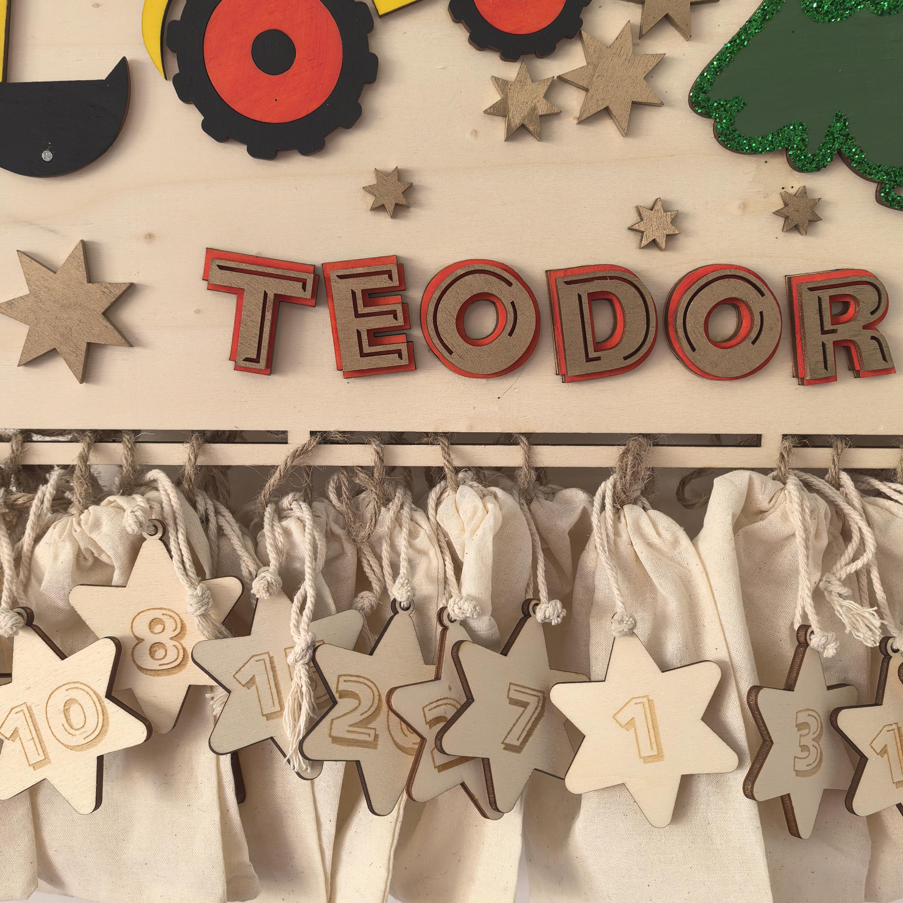 Adventskalender XXL Bagger Traktor aus Holz, personalisiert mit Wunschtext und in Wunschfarbe, Geschenkidee, Babys Weihnachten, Baustelle,