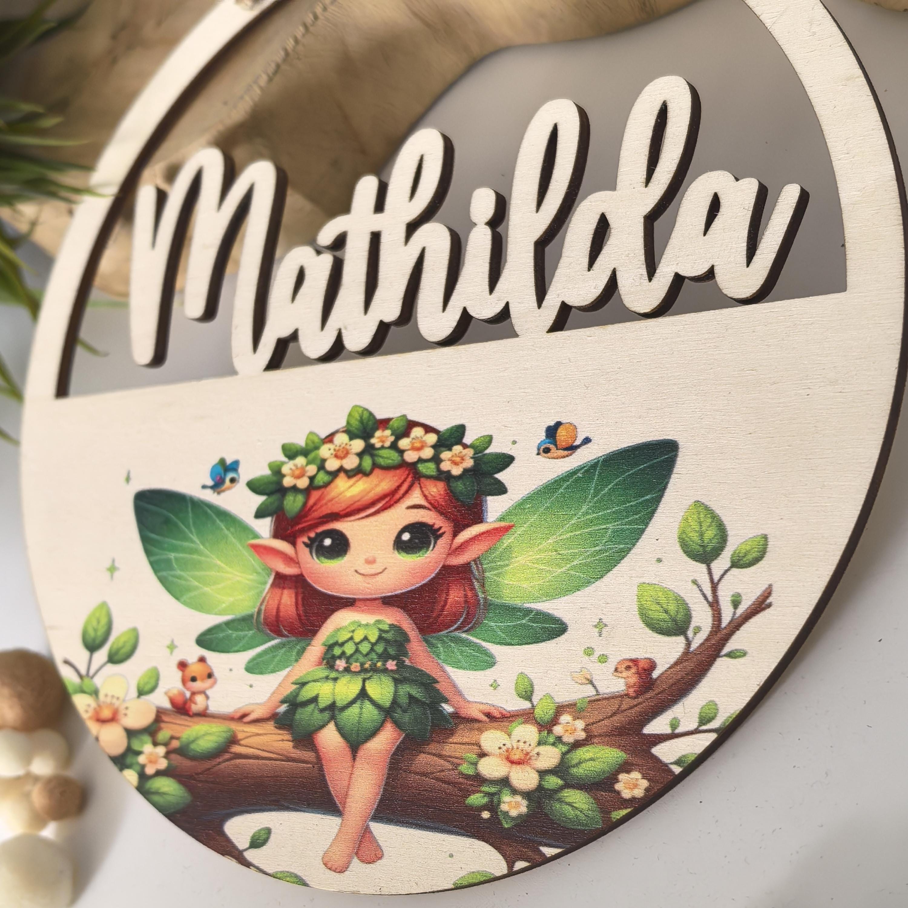 Türschild personalisiert fürs Kinderzimmer mit süßer Fee, Elfe, Waldfee, Geschenk Taufe, Geburt, Kindergeburtstag, Namensschild