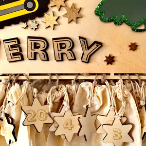 Adventskalender XXL Bagger Traktor aus Holz, personalisiert mit Wunschtext und in Wunschfarbe, Geschenkidee, Babys Weihnachten, Baustelle,