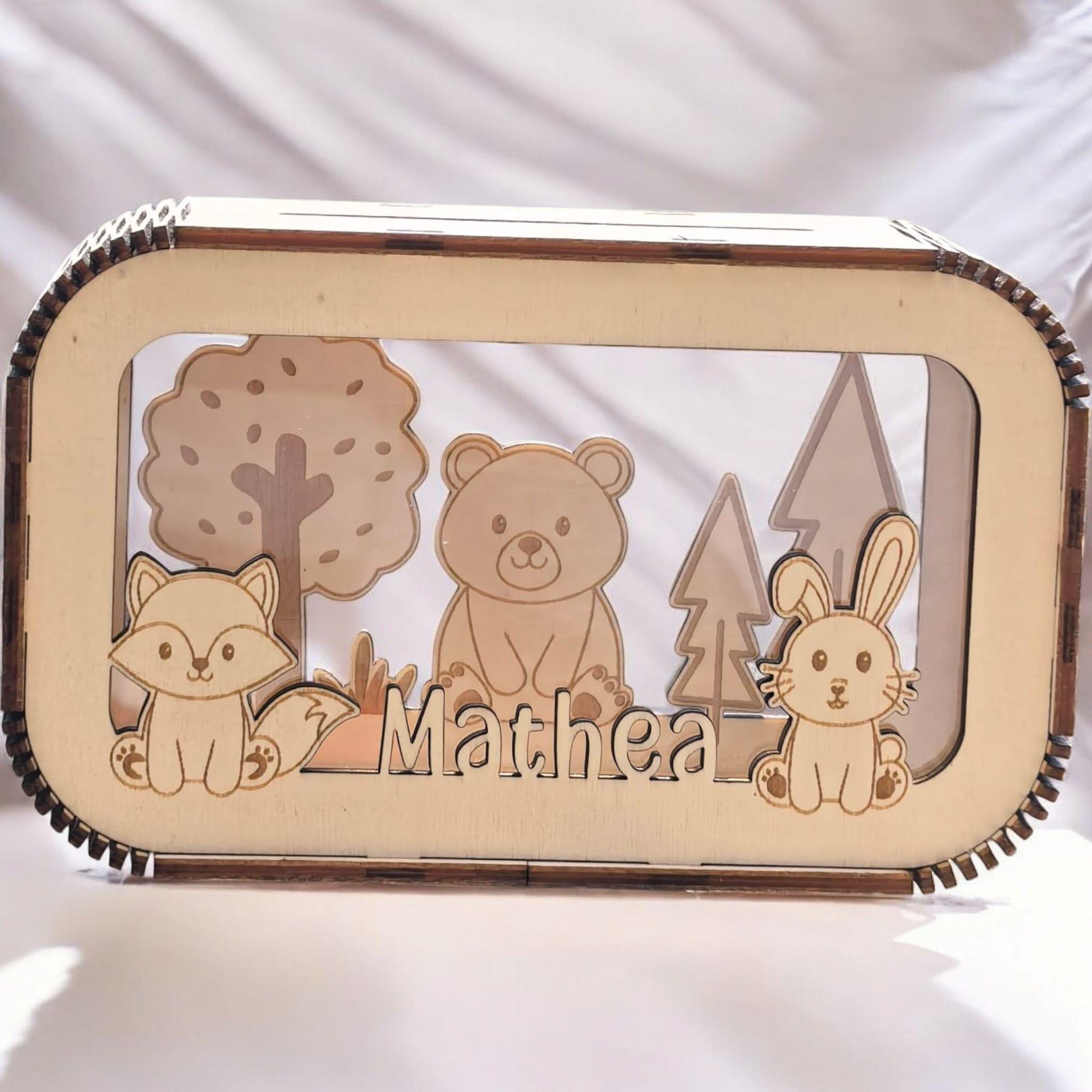 Spardose personalisiert mit Namen, Sparbüchse, Sparschwein, Geldgeschenk, Geschenk zur Geburt, Taufe, Geburtstag, Waldtiere, Reh, Bär,Fuchs