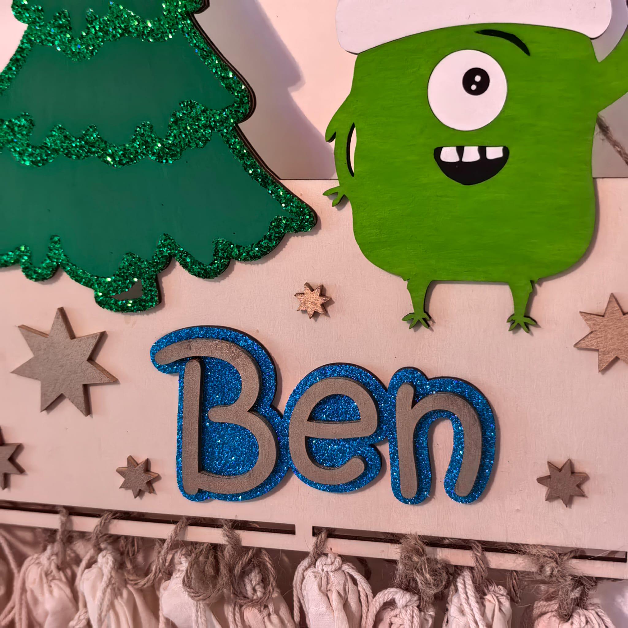 Adventskalender XXL Monster Alien aus Holz, personalisiert mit Wunschtext und in Wunschfarbe Geschenkidee Babys Weihnachten Advent