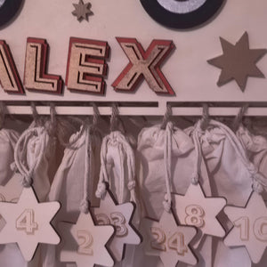 Adventskalender XXL Lastwagen aus Holz, personalisiert mit Wunschtext und Wunschfarbe Geschenkidee Babys Weihnachten Advent Christmas Truck