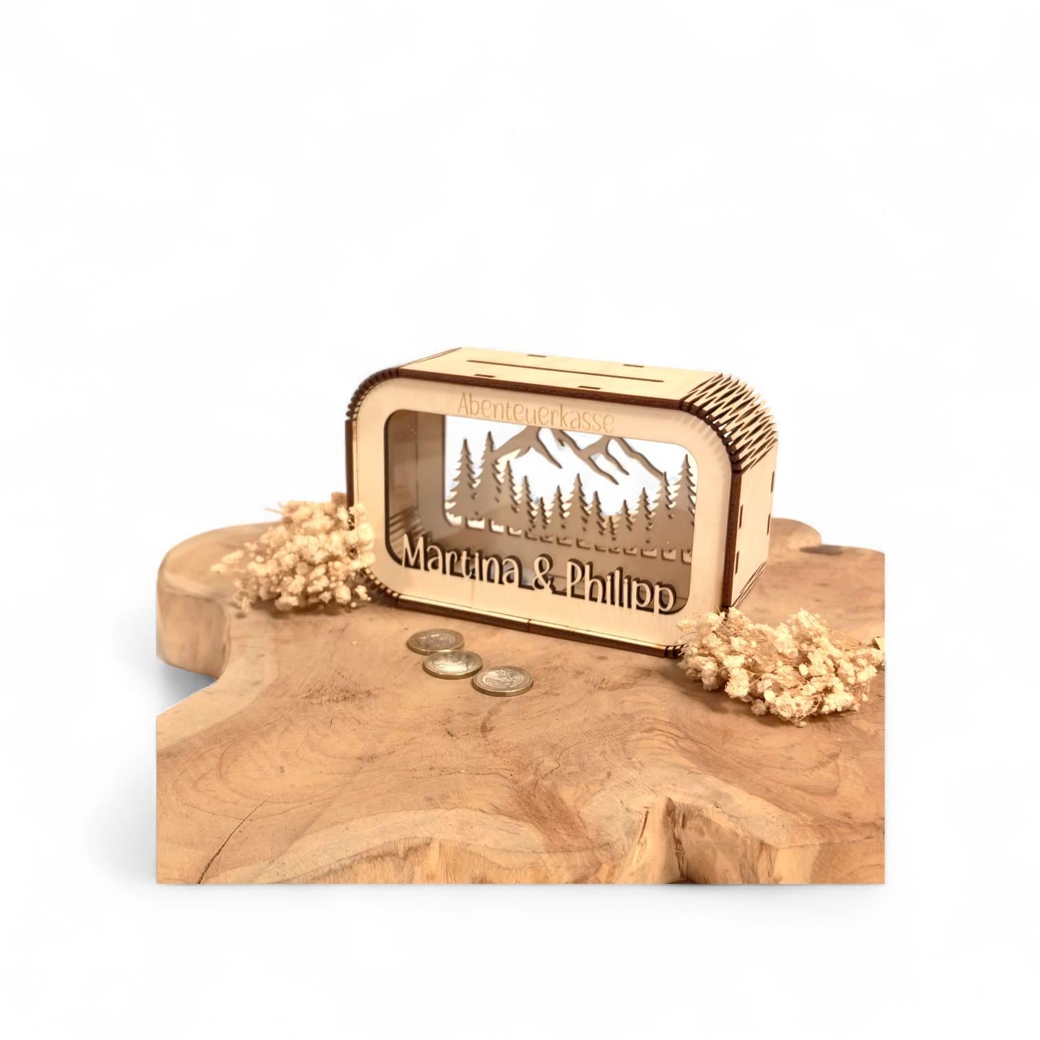 Spardose Reisekasse personalisiert mit Name, Geldgeschenk, Sparschwein Geburtstagsgeschenk Freundin Ehefrau Einzugsgeschenk, Berge, Camping