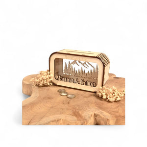 Spardose Reisekasse personalisiert mit Name, Geldgeschenk, Sparschwein Geburtstagsgeschenk Freundin Ehefrau Einzugsgeschenk, Berge, Camping