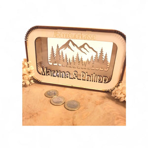 Spardose Reisekasse personalisiert mit Name, Geldgeschenk, Sparschwein Geburtstagsgeschenk Freundin Ehefrau Einzugsgeschenk, Berge, Camping