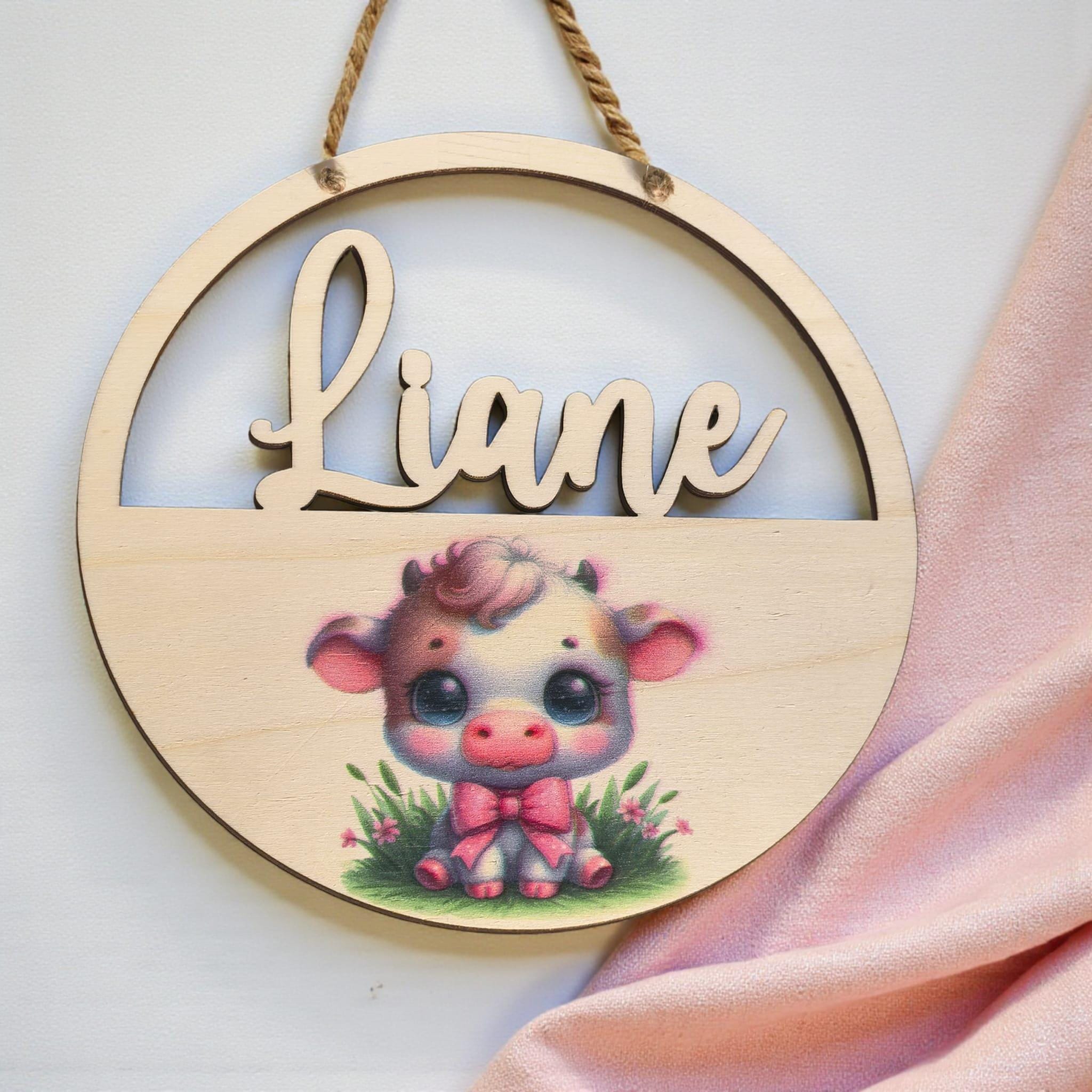 Türschild personalisiert fürs Kinderzimmer mit süßer Baby Kuh, Geschenk Taufe, Geburt, Kindergeburtstag, Namensschild, Bauernhof, Mädchen