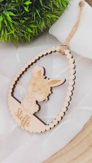 Ostereier zum aufhängen, Osteranhänger, Ostergeschenk personalisiert, Geschenkanhänger Ostern, Osterdeko Holz, Osterhase, Hase mit Blumen