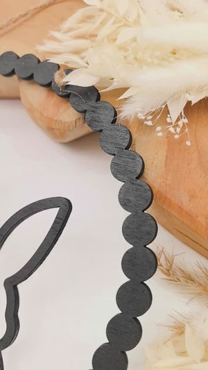 hübscher Oster Türkranz mit Hase und Wunschtext, Wanddeko, Fensterdeko, Osterkranz, Osterdeko, Osterhase, Ostereier, personalisierte Deko