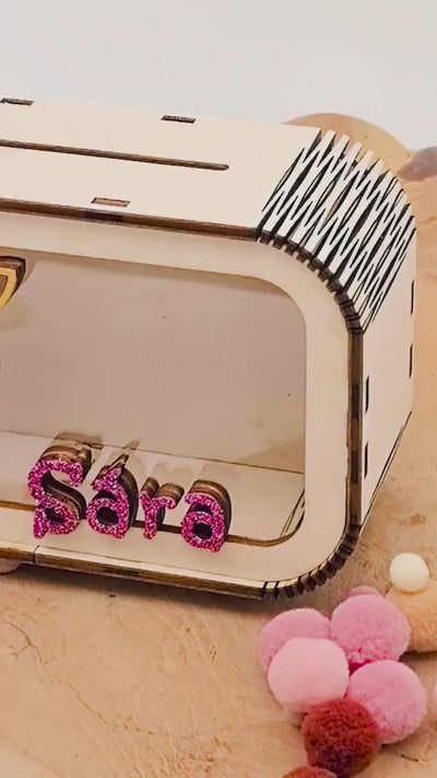 Spardose Giraffe personalisiert mit Namen in Wunschfarben, Sparbüchse, Sparschwein, Geldgeschenk, Geschenk Geburt, Taufe, Geburtstag, Safari