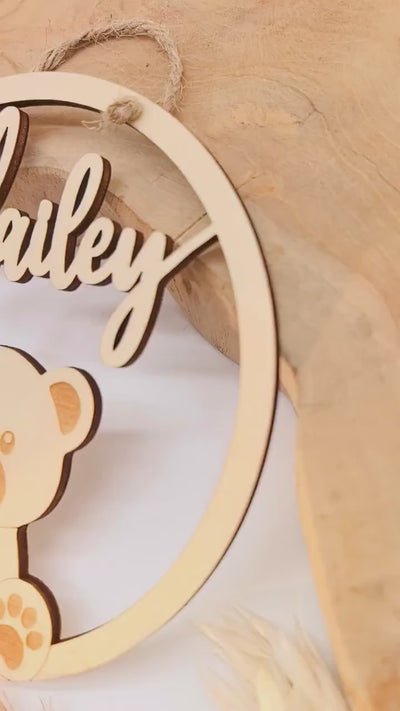 Teddybär Türschild personalisiert fürs Kinderzimmer, gefertigt in Wunschfarben, Geschenk Taufe, Geburt, Kindergeburtstag, Namensschild